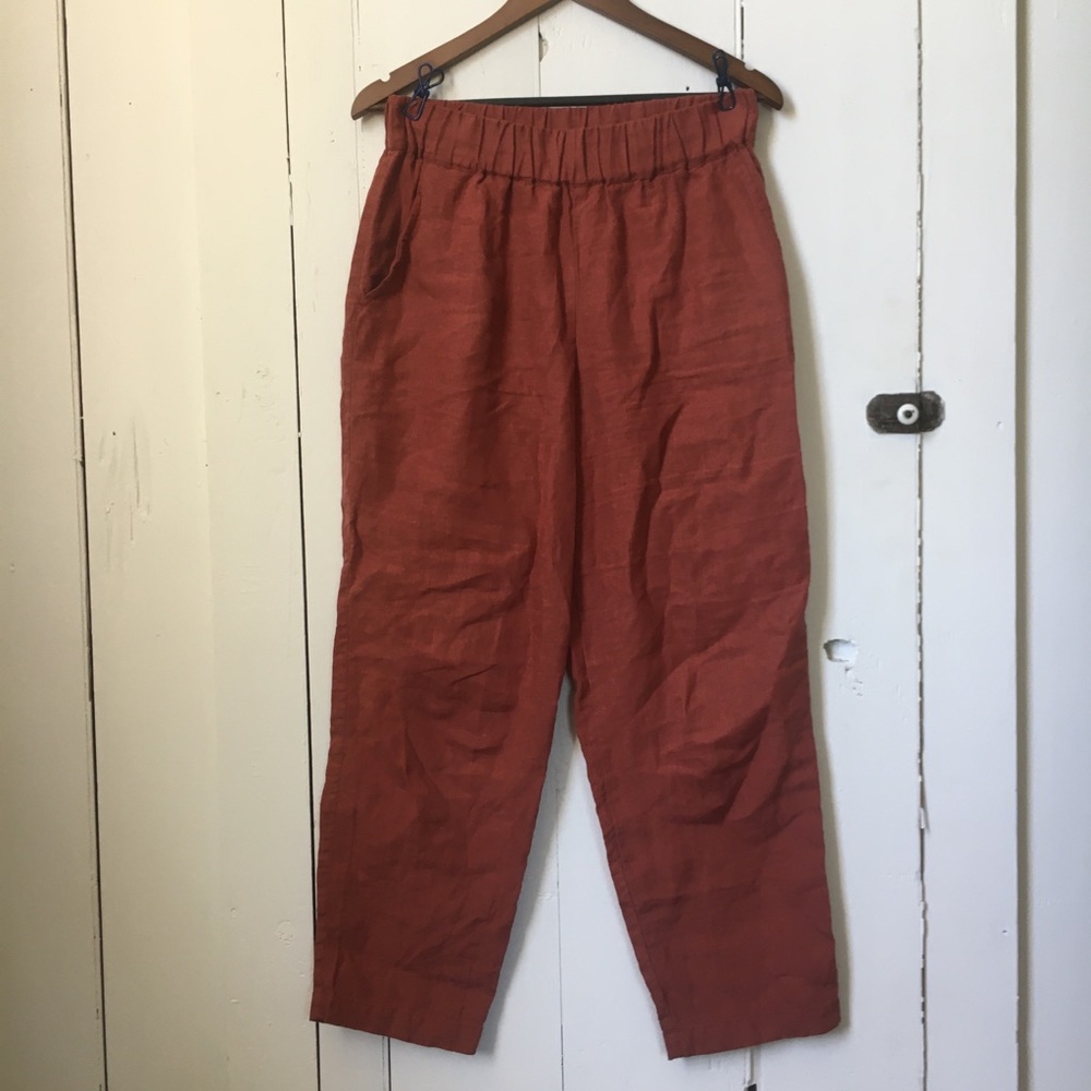 High-waisted linen trousers